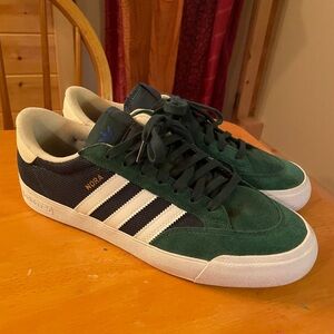 Adidas size 11 green sneakers